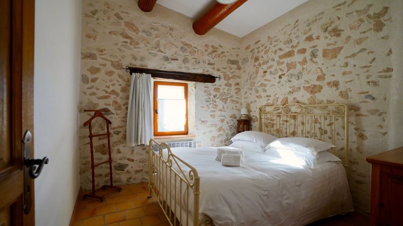 Schlafzimmer Süd - Authentisches Haus der Haute Provence - Simiane-la-Rotonde