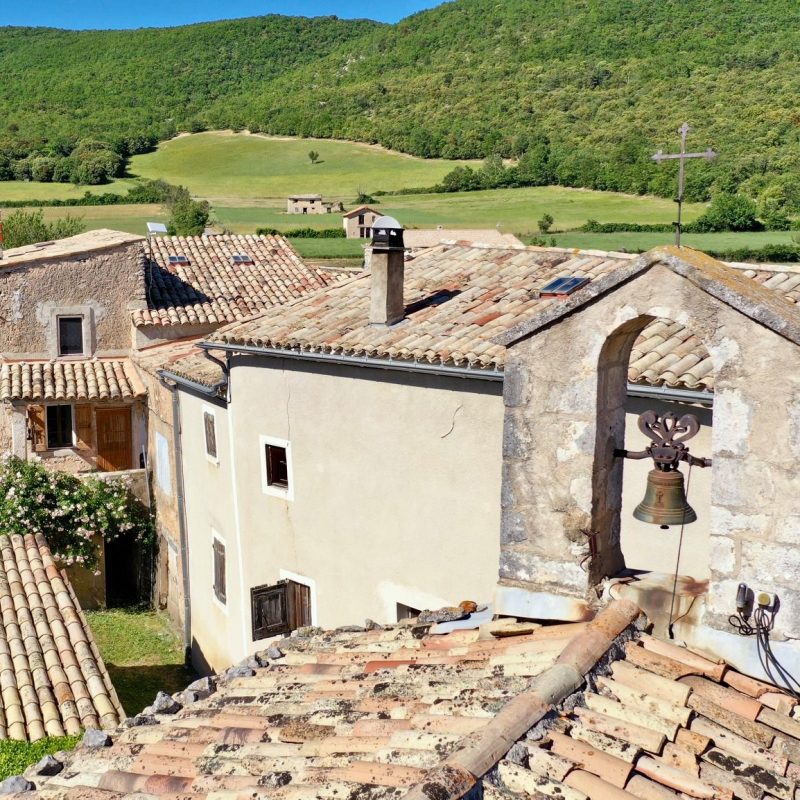 Authentic Haute Provence house - Simiane-la-Rotonde - Exterior view